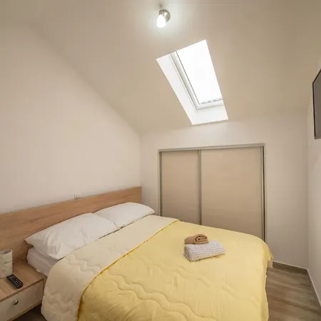 Apartament Eva *