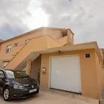 Eva Apartment Vrsi