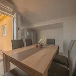Eva *