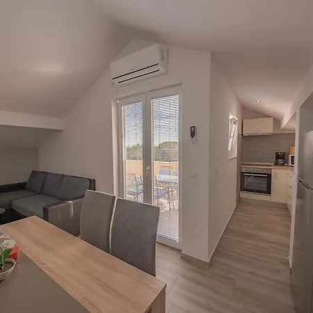 Eva